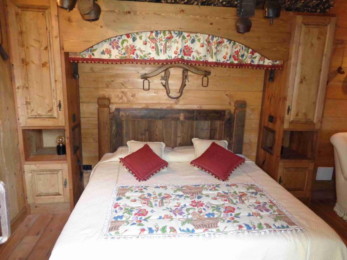 סן ג'אקומו Chalet Euthalia Restaurant & Suites מראה חיצוני תמונה