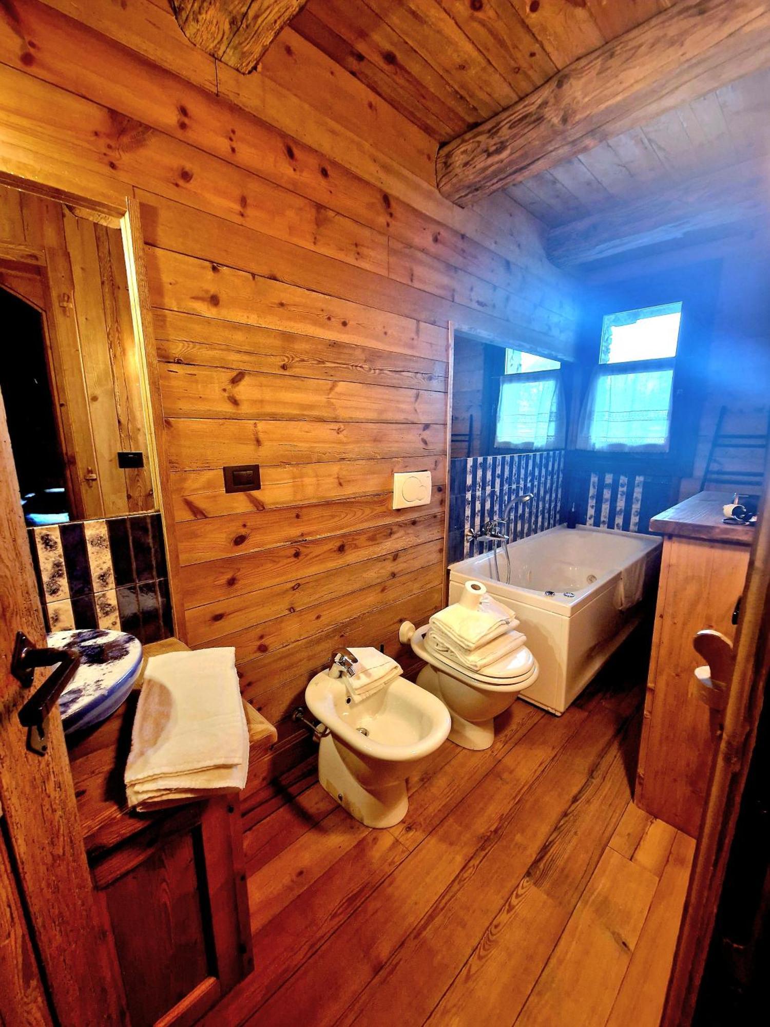 סן ג'אקומו Chalet Euthalia Restaurant & Suites מראה חיצוני תמונה